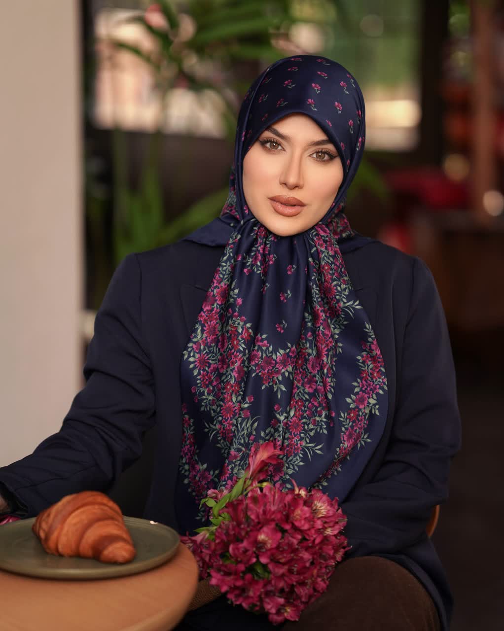 روسری ابریشم توییل مجلسی قواره ۱۴۰