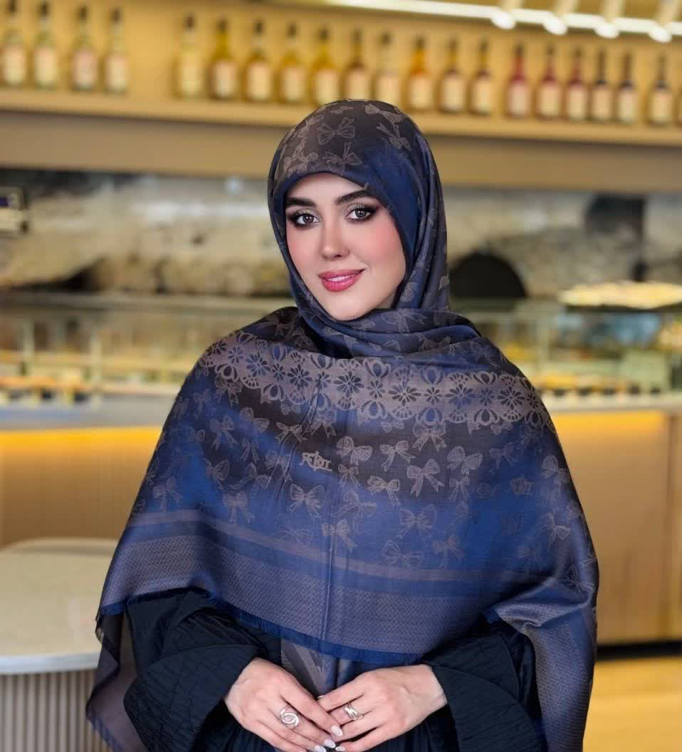 روسری ابریشم ژاکارد قواره ۱۴۰